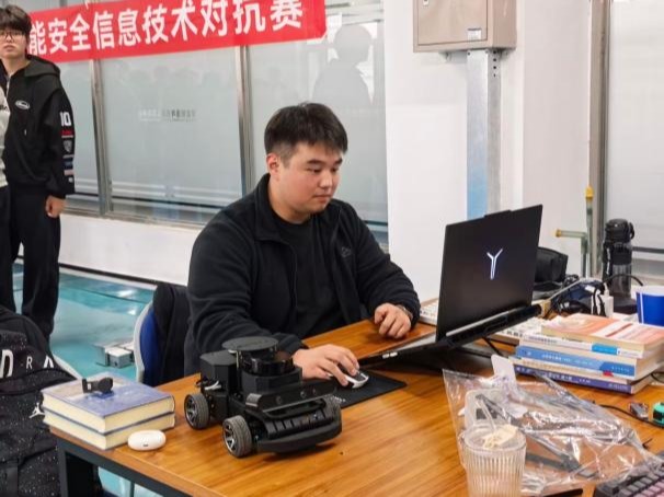 以赛促学 智启未来｜智能安全赛・智慧医运机器人对抗赛